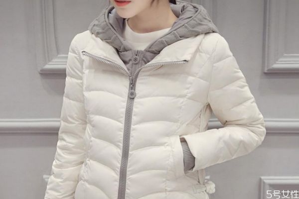 羽絨服洗了會成坨嗎 羽絨服洗了起坨坨怎么辦 羽絨服洗了會成坨嗎 羽絨服洗了起坨坨怎么辦