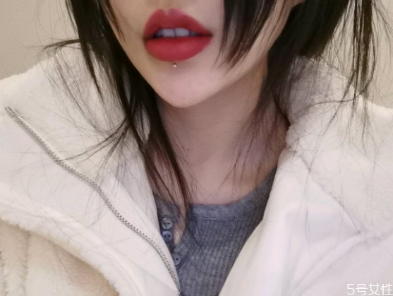 唇釘恢復(fù)期要多久 打完唇釘幾天可以換釘子 唇釘恢復(fù)期要多久 打完唇釘幾天可以換釘子