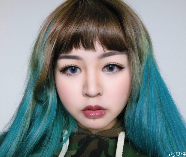 唇釘取了會(huì)漏水嗎 唇釘取下來的樣子 唇釘取了會(huì)漏水嗎 唇釘取下來的樣子