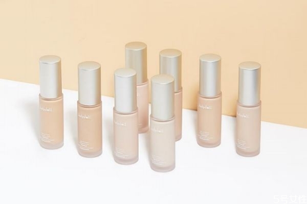 橘朵粉底液怎么用 橘朵粉底液的保質(zhì)期多久 橘朵粉底液怎么用 橘朵粉底液的保質(zhì)期多久