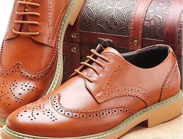 皮鞋水洗會怎么樣 皮鞋怎么清洗 皮鞋水洗會怎么樣 皮鞋怎么清洗