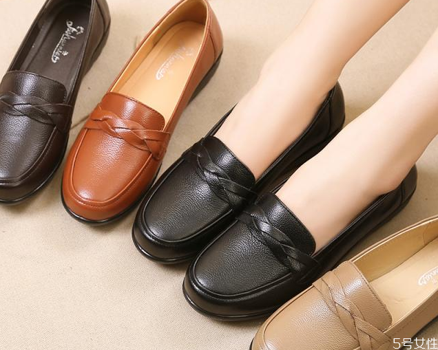 皮鞋水洗會怎么樣 皮鞋怎么清洗 皮鞋水洗會怎么樣 皮鞋怎么清洗