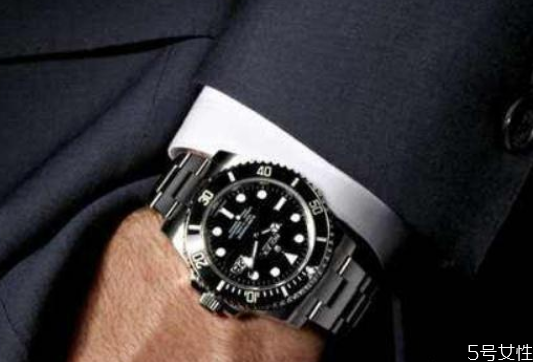 戴手表有什么講究嗎 男士戴手表的講究 戴手表有什么講究嗎 男士戴手表的講究