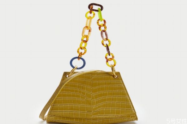 ur包包是什么皮 ur包包怎么分真假 ur包包是什么皮 ur包包怎么分真假