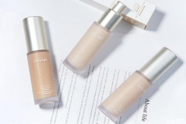 橘朵粉底液怎么用 橘朵粉底液的保質(zhì)期多久 橘朵粉底液怎么用 橘朵粉底液的保質(zhì)期多久