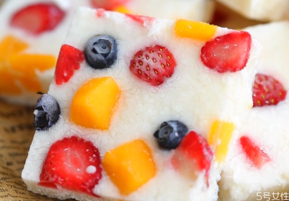 炒酸奶要炒嗎 炒酸奶怎么制作 炒酸奶要炒嗎 炒酸奶怎么制作