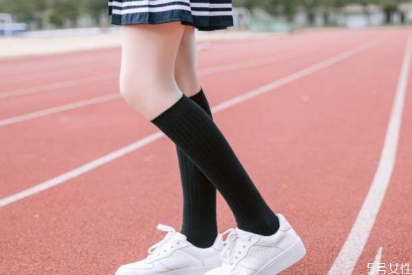 jk襪子分山正嗎 jk襪子穿到哪里最好看 jk襪子分山正嗎 jk襪子穿到哪里最好看