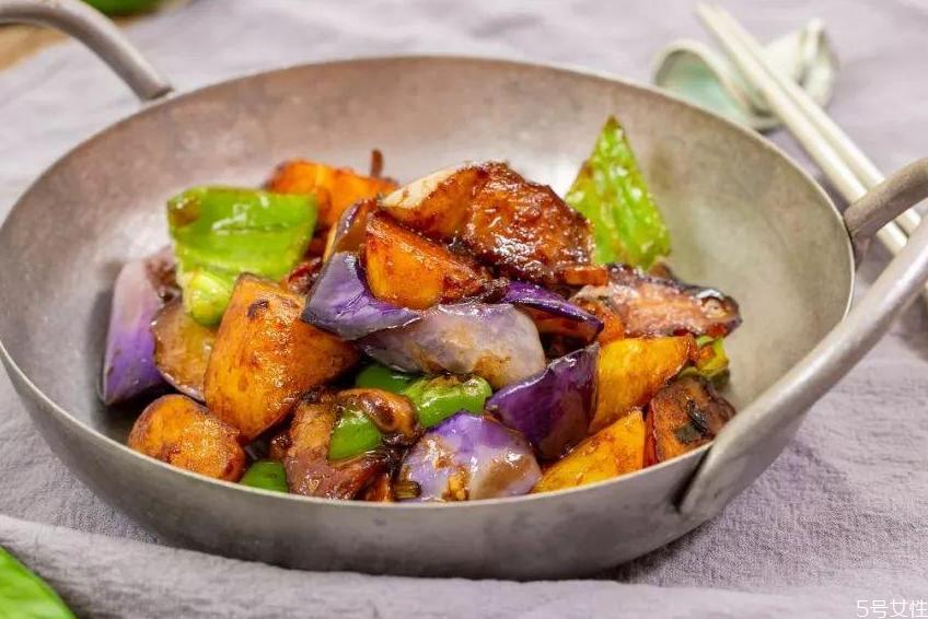 地三鮮的汁怎么調(diào) 炒地三鮮的做法竅門 地三鮮的汁怎么調(diào) 炒地三鮮的做法竅門