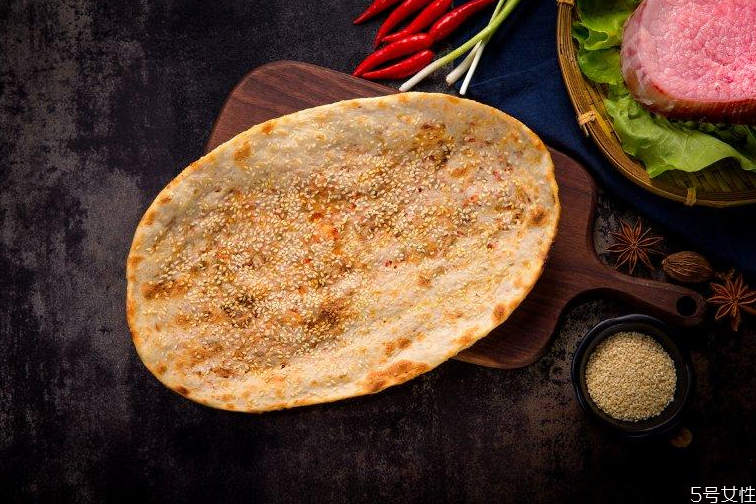 鍋盔是發(fā)面還是死面 發(fā)面鍋盔怎樣做的松軟 鍋盔是發(fā)面還是死面 發(fā)面鍋盔怎樣做的松軟