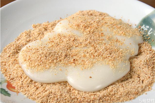 鮮奶麻薯太稀了怎么辦 鮮奶麻薯的做法 鮮奶麻薯太稀了怎么辦 鮮奶麻薯的做法