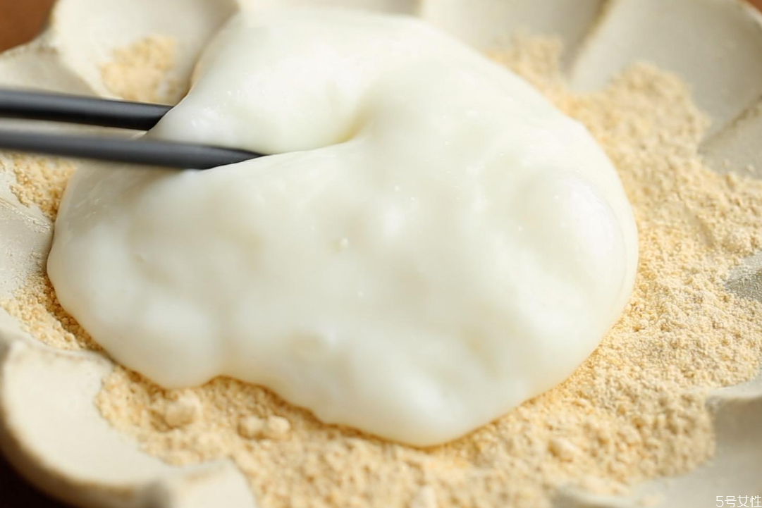 鮮奶麻薯太稀了怎么辦 鮮奶麻薯的做法 鮮奶麻薯太稀了怎么辦 鮮奶麻薯的做法