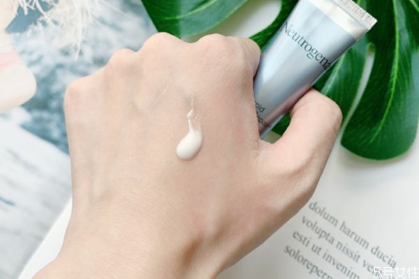 露得清a醇眼霜怎么樣 露得清a醇眼霜白天可以用嗎 露得清a醇眼霜怎么樣 露得清a醇眼霜白天可以用嗎