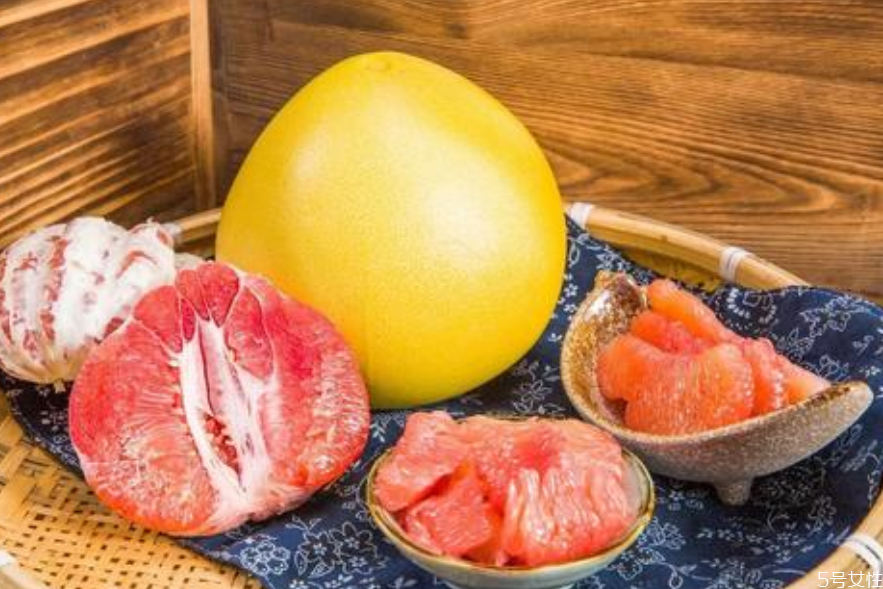 老樹冰糖柚是沙田柚嗎 沙田柚和冰糖柚的區(qū)別 老樹冰糖柚是沙田柚嗎 沙田柚和冰糖柚的區(qū)別