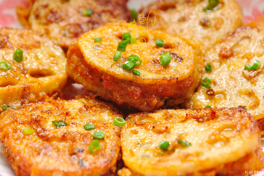 炸藕夾面糊里放泡打粉嗎 藕夾面糊怎么做才酥脆 炸藕夾面糊里放泡打粉嗎 藕夾面糊怎么做才酥脆