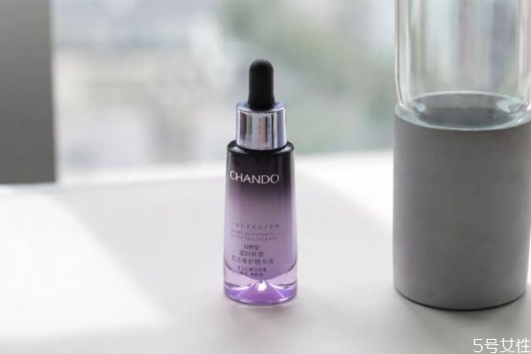 自然堂小紫瓶精華含酒精嗎 自然堂小紫瓶敏感肌可以用嗎 自然堂小紫瓶精華含酒精嗎 自然堂小紫瓶敏感肌可以用嗎