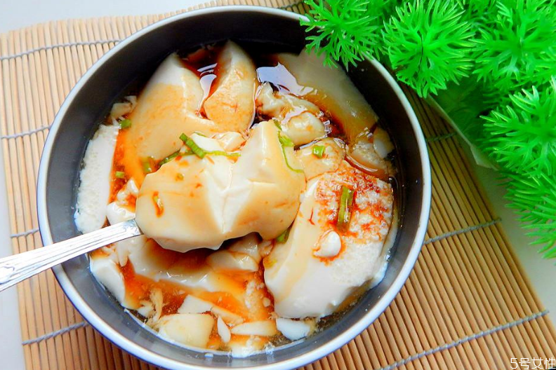 咸豆腐腦加什么調(diào)料 豆腐腦鹵汁配方 咸豆腐腦加什么調(diào)料 豆腐腦鹵汁配方