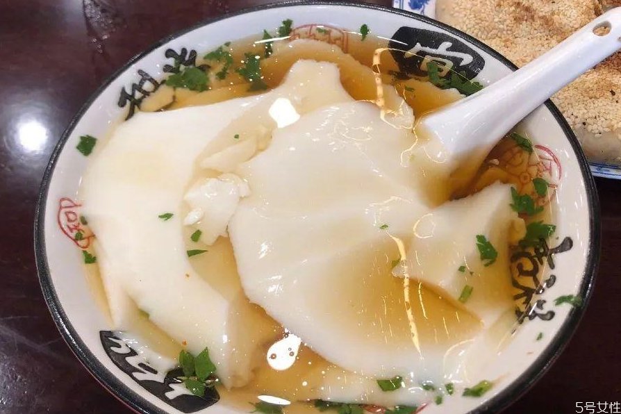 做豆腐腦酸了怎么補救 怎么去除內(nèi)酯的酸味 做豆腐腦酸了怎么補救 怎么去除內(nèi)酯的酸味