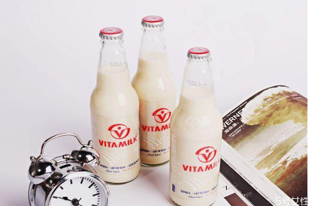 豆奶粉和牛奶粉哪個好 豆奶粉和牛奶那個營養(yǎng)價值更高 豆奶粉和牛奶粉哪個好 豆奶粉和牛奶那個營養(yǎng)價值更高