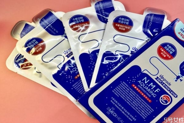 面膜怎么才能貼平整 面膜貼的皺巴巴可以嗎 面膜怎么才能貼平整 面膜貼的皺巴巴可以嗎