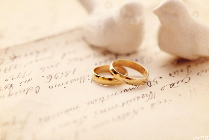 本命年真的不能結(jié)婚嗎 本命年為什么不能結(jié)婚 本命年真的不能結(jié)婚嗎 本命年為什么不能結(jié)婚