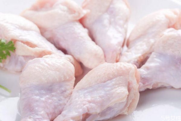 冷凍食品為什么不能用熱水解凍 冷凍食品怎么解凍好 冷凍食品為什么不能用熱水解凍 冷凍食品怎么解凍好