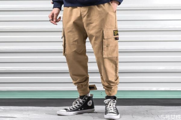 工裝褲會(huì)掉色嗎 工裝褲掉色怎么補(bǔ)救 工裝褲會(huì)掉色嗎 工裝褲掉色怎么補(bǔ)救