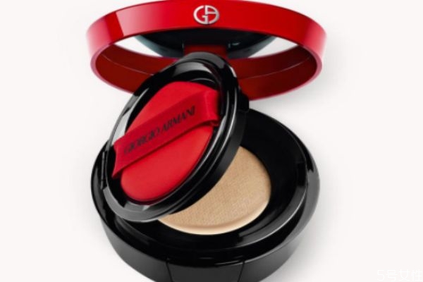 阿瑪尼氣墊粉色和紅色哪個更遮瑕 阿瑪尼氣墊多少g 阿瑪尼氣墊粉色和紅色哪個更遮瑕 阿瑪尼氣墊多少g