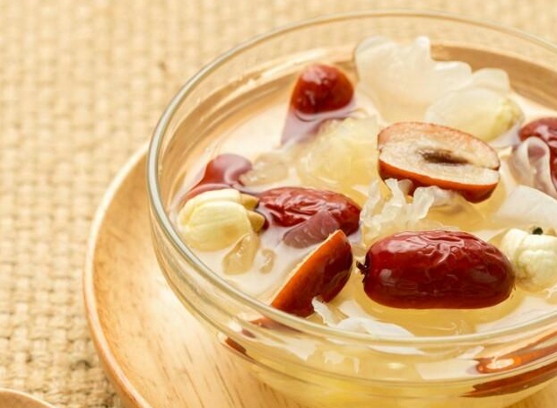 黃芪山楂泡水喝的功效 一般用于清表斂 黃芪山楂泡水喝的功效 一般用于清表斂