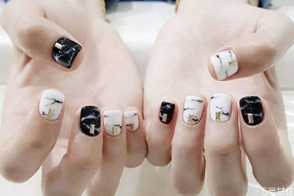 甲油膠太稀很難上色怎么辦 甲油膠稀怎么變濃 甲油膠太稀很難上色怎么辦 甲油膠稀怎么變濃