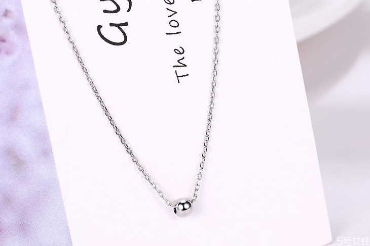 鎖骨鏈到哪個(gè)位置好 鎖骨鏈多長的最好 鎖骨鏈到哪個(gè)位置好 鎖骨鏈多長的最好