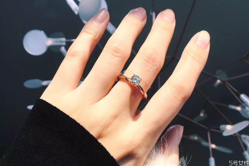 dr鉆戒剛買(mǎi)可以退嗎 分手了dr戒指可以退嗎 dr鉆戒剛買(mǎi)可以退嗎 分手了dr戒指可以退嗎