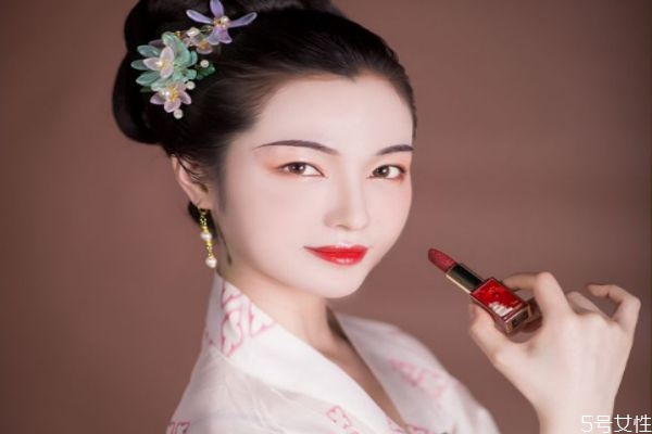 瑪可藍(lán)尼口紅怎么樣 瑪可藍(lán)尼口紅什么檔次 瑪可藍(lán)尼口紅怎么樣 瑪可藍(lán)尼口紅什么檔次