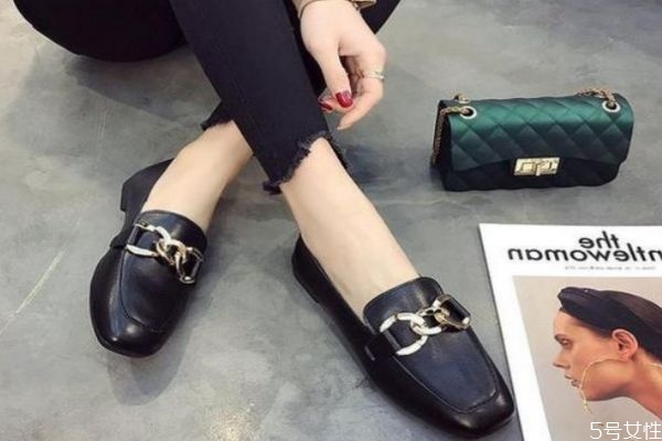 樂福鞋按什么鞋碼買 樂福鞋和莫卡辛鞋區(qū)別 樂福鞋按什么鞋碼買 樂福鞋和莫卡辛鞋區(qū)別