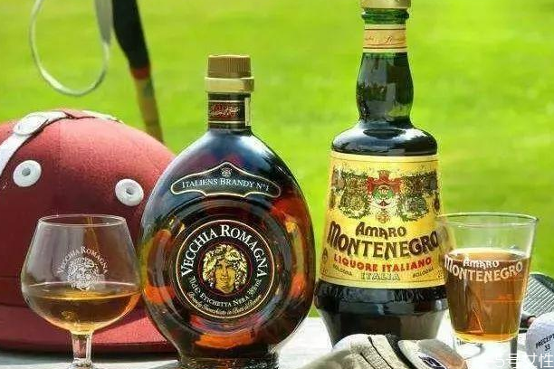 利口酒是什么意思 利口酒都有什么 利口酒是什么意思 利口酒都有什么