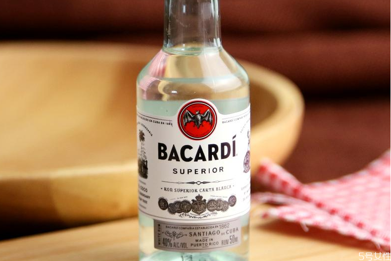 百加得朗姆酒可以直接喝嗎 百加得朗姆酒怎么喝 百加得朗姆酒可以直接喝嗎 百加得朗姆酒怎么喝