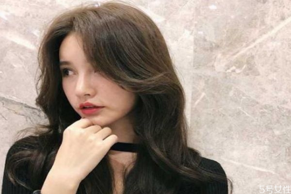 八字劉海不打理可以嗎 八字劉海洗完頭怎么吹 八字劉海不打理可以嗎 八字劉海洗完頭怎么吹