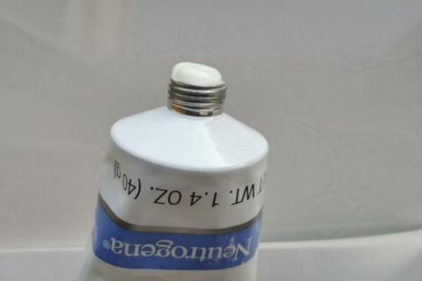 露得清A醇的使用時間 露得清A醇的作用 露得清A醇的使用時間 露得清A醇的作用