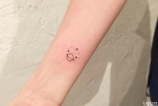 怎么讓紋身貼看起來不假 紋身貼怎么才能貼好 怎么讓紋身貼看起來不假 紋身貼怎么才能貼好