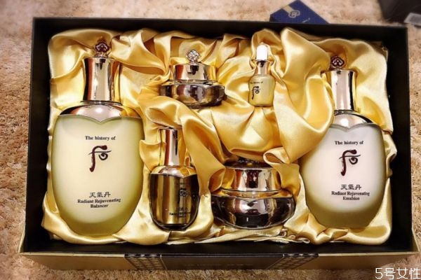 40歲適合天氣丹哪個(gè)系列 天氣丹emulsion是水還是乳 40歲適合天氣丹哪個(gè)系列 天氣丹emulsion是水還是乳