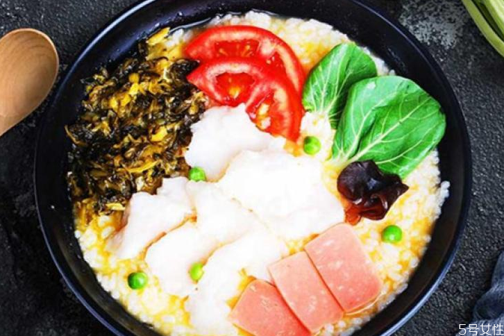 燙飯是啥 燙飯和泡飯的區(qū)別 燙飯是啥 燙飯和泡飯的區(qū)別