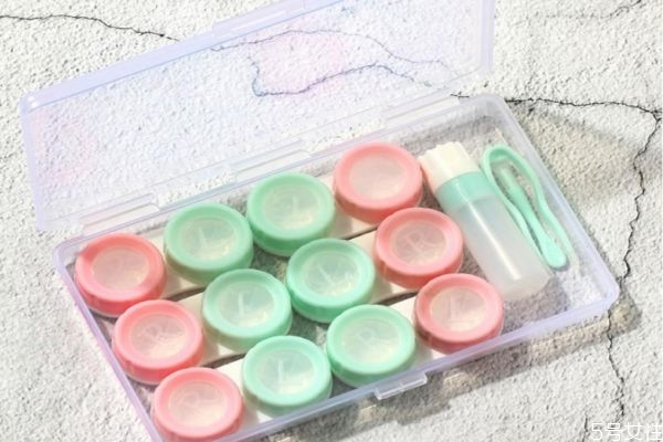 戴美瞳可以小瞇一會(huì)兒?jiǎn)?美瞳最多能戴多長(zhǎng)時(shí)間 戴美瞳可以小瞇一會(huì)兒?jiǎn)?美瞳最多能戴多長(zhǎng)時(shí)間