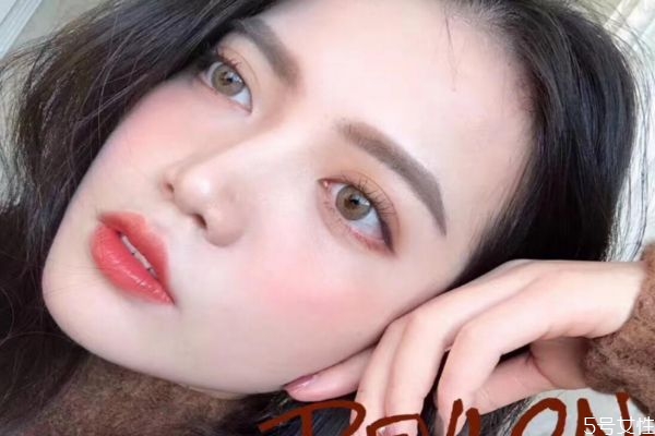 隱形眼鏡能帶12小時嗎 戴美瞳好嗎 隱形眼鏡能帶12小時嗎 戴美瞳好嗎