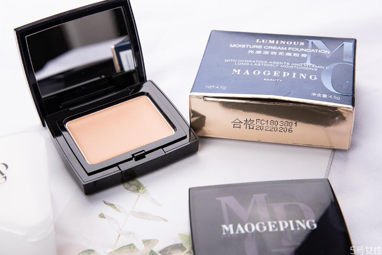 毛戈平粉膏是遮瑕還是打底 毛戈平粉膏可以代替粉底液?jiǎn)? alt=
