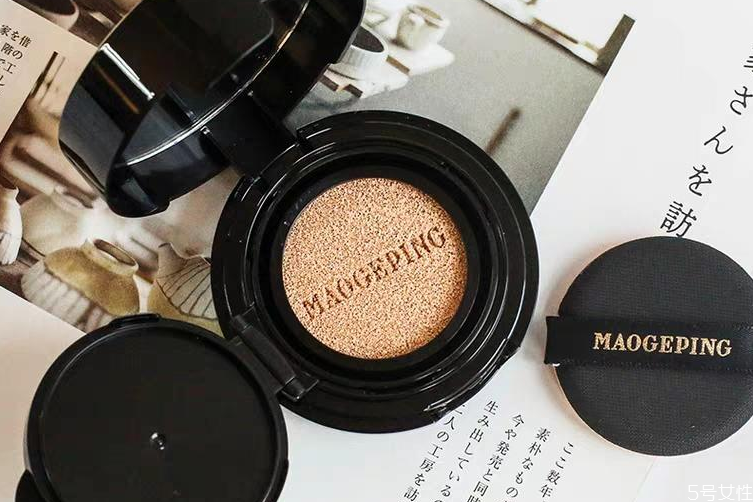 毛戈平粉膏可以用來補妝嗎 毛戈平粉膏和粉餅的區(qū)別 毛戈平粉膏可以用來補妝嗎 毛戈平粉膏和粉餅的區(qū)別