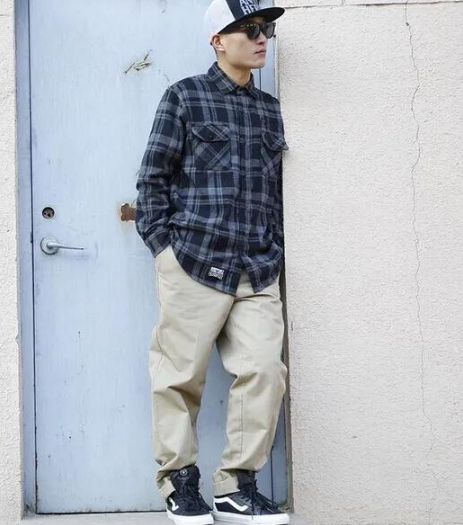 高幫板鞋搭配什么褲子好男 高幫板鞋男配什么褲子 高幫板鞋搭配什么褲子好男 高幫板鞋男配什么褲子