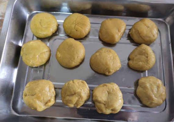 炸油糕外皮怎么酥 炸油糕為什么會(huì)爆炸 炸油糕外皮怎么酥 炸油糕為什么會(huì)爆炸