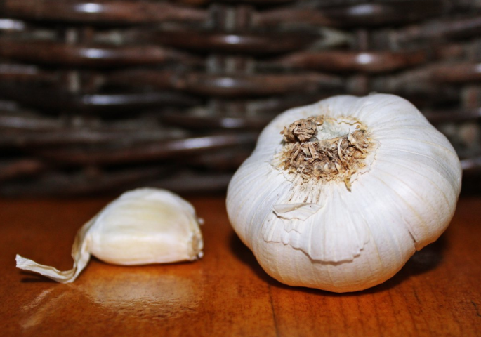 大蒜和蜂蜜一起吃有什么功效和作用 大蒜泡蜂蜜的功效與作用 大蒜和蜂蜜一起吃有什么功效和作用 大蒜泡蜂蜜的功效與作用