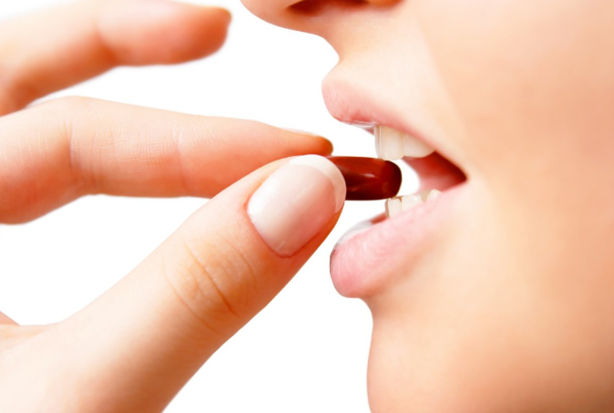 用茶水喝藥會(huì)不會(huì)影響藥效 對(duì)藥性或有影響 用茶水喝藥會(huì)不會(huì)影響藥效 對(duì)藥性或有影響