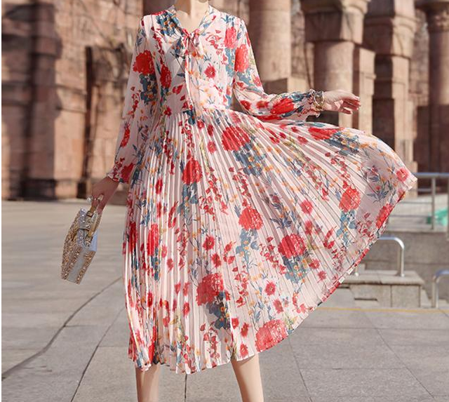 真絲連衣裙配什么鞋子好看 真絲連衣裙怎么洗 真絲連衣裙配什么鞋子好看 真絲連衣裙怎么洗