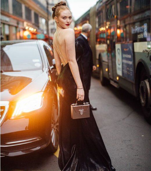 真絲連衣裙配什么鞋子好看 真絲連衣裙怎么洗 真絲連衣裙配什么鞋子好看 真絲連衣裙怎么洗